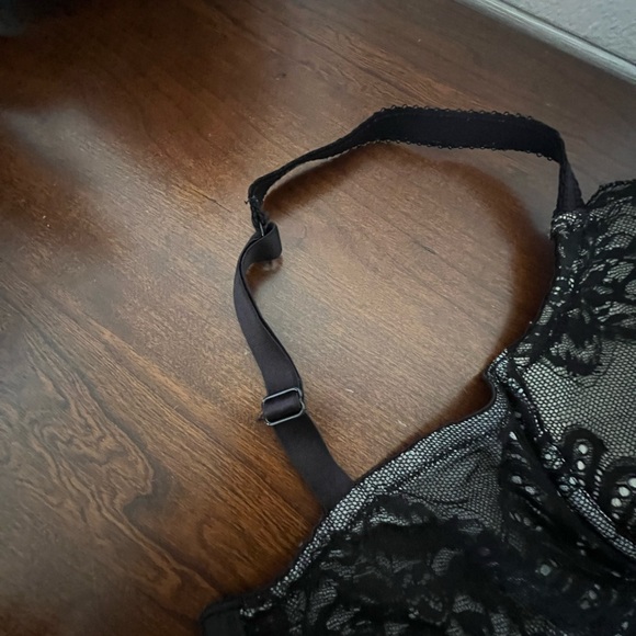 Le Mystere Sophia all over Lace underwire bras - Picture 8 of 12